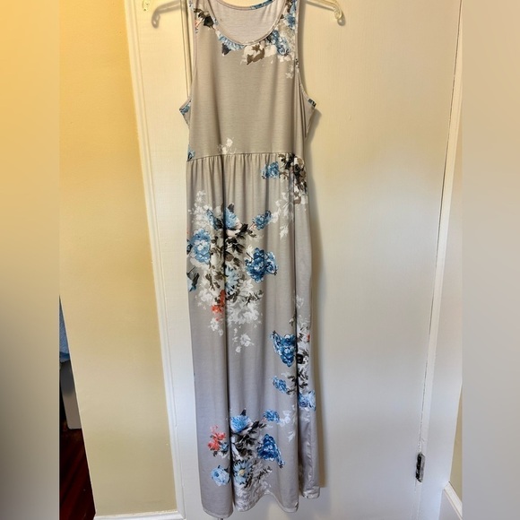 Maxi Dress Grey with Blue Pink White Flowers Round Neck Pockets size Large - Picture 12 of 16